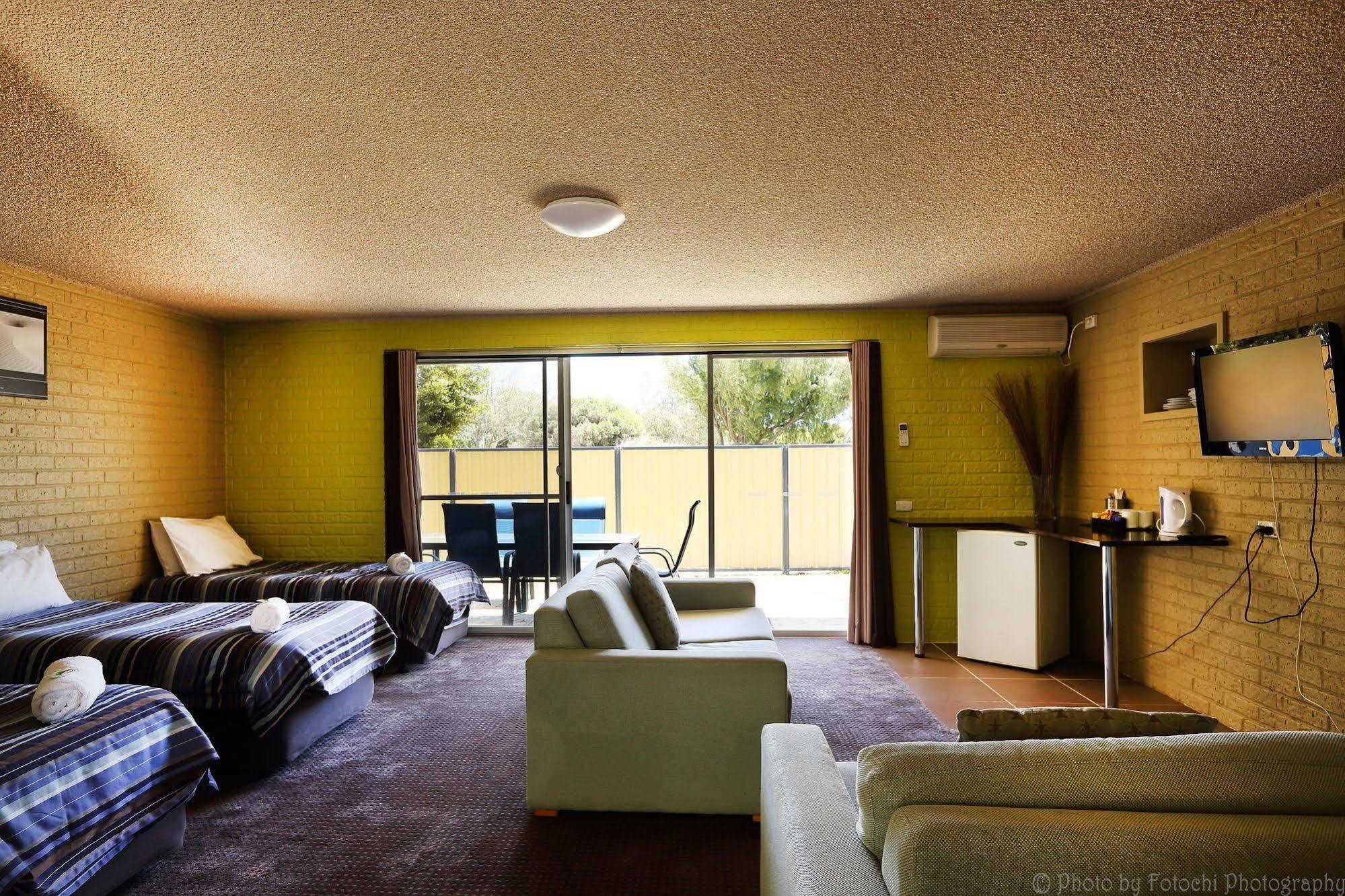 Lancelin Beach Hotel Exterior foto
