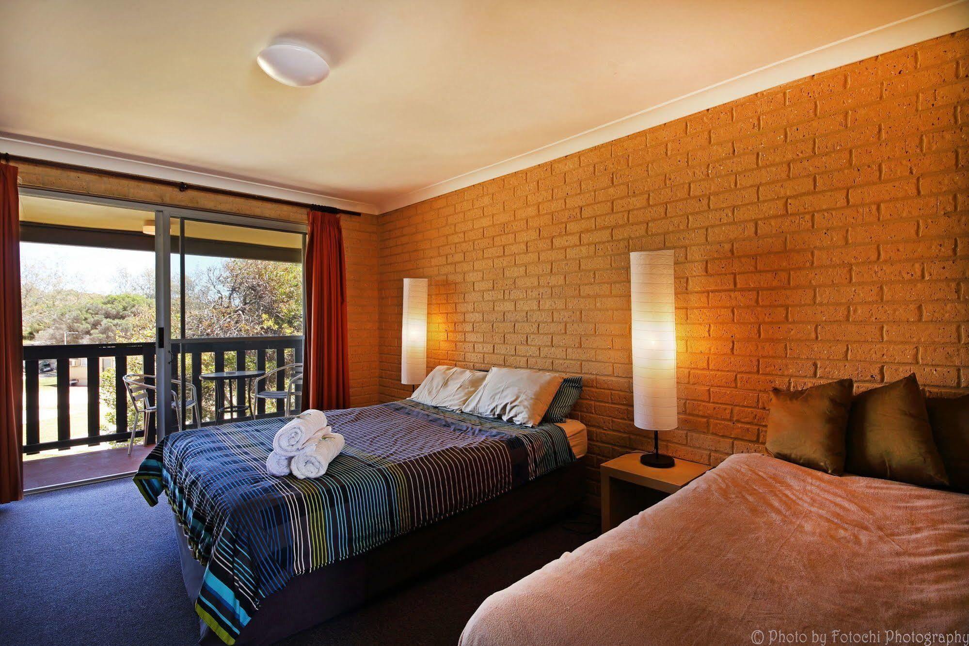 Lancelin Beach Hotel Exterior foto
