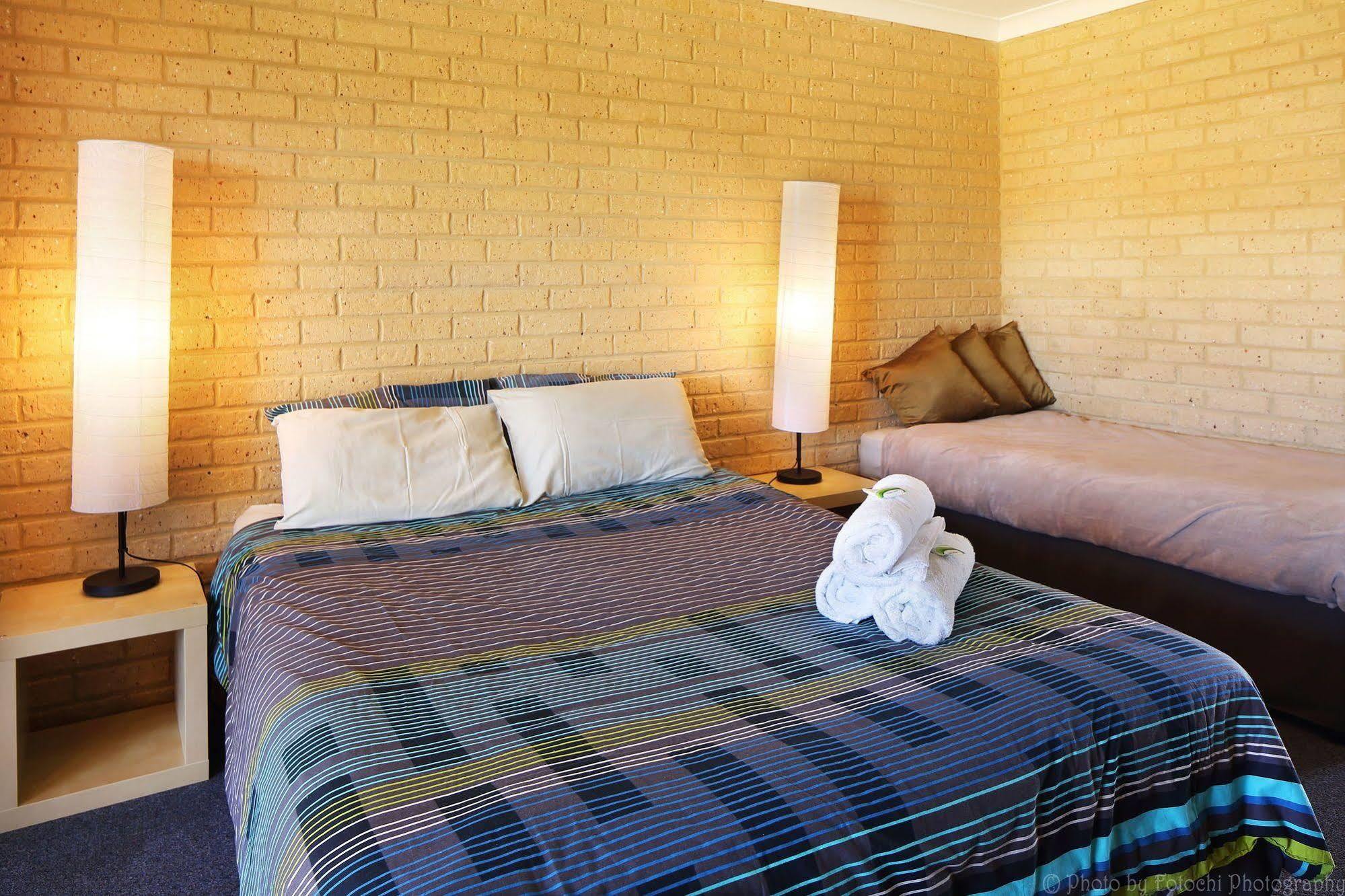 Lancelin Beach Hotel Exterior foto